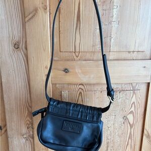 Cotélac Black Leather Shoulder Bag